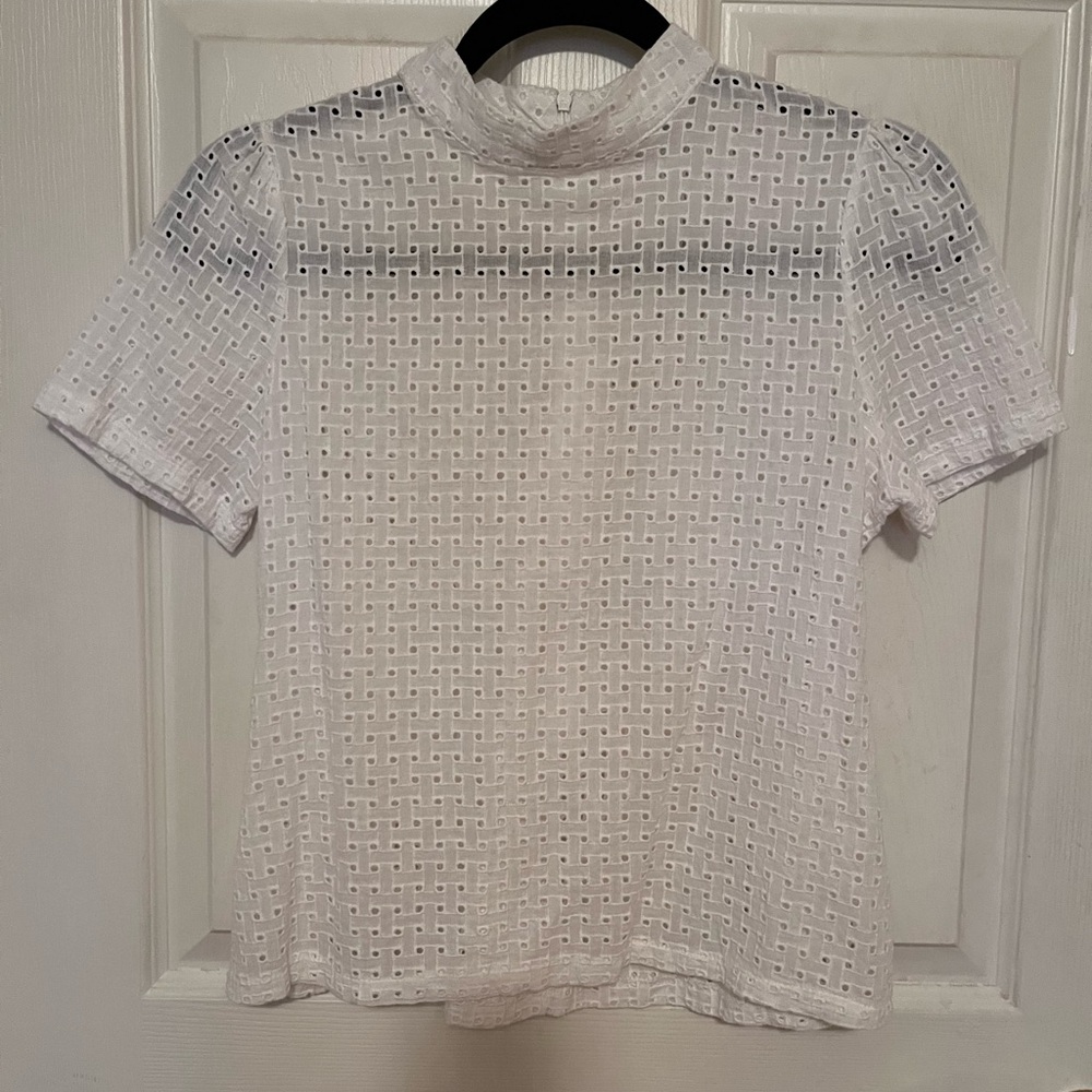Elegant White Lace Women's Top